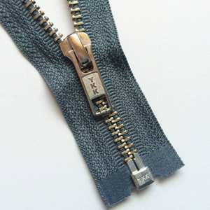 ������ר�û�ɫƤĤ���䷽